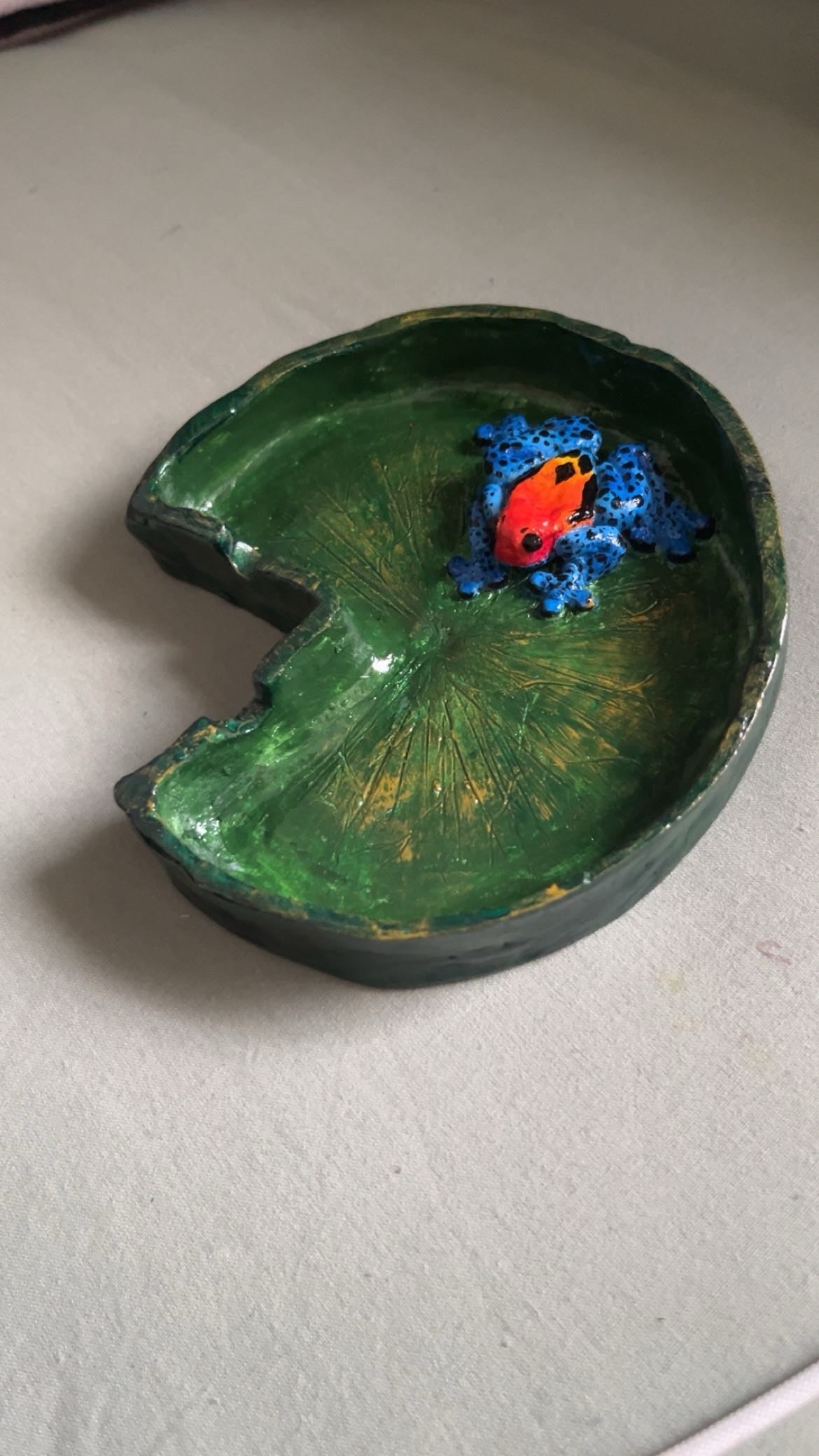 Lily Pad ft Frog Ashtray